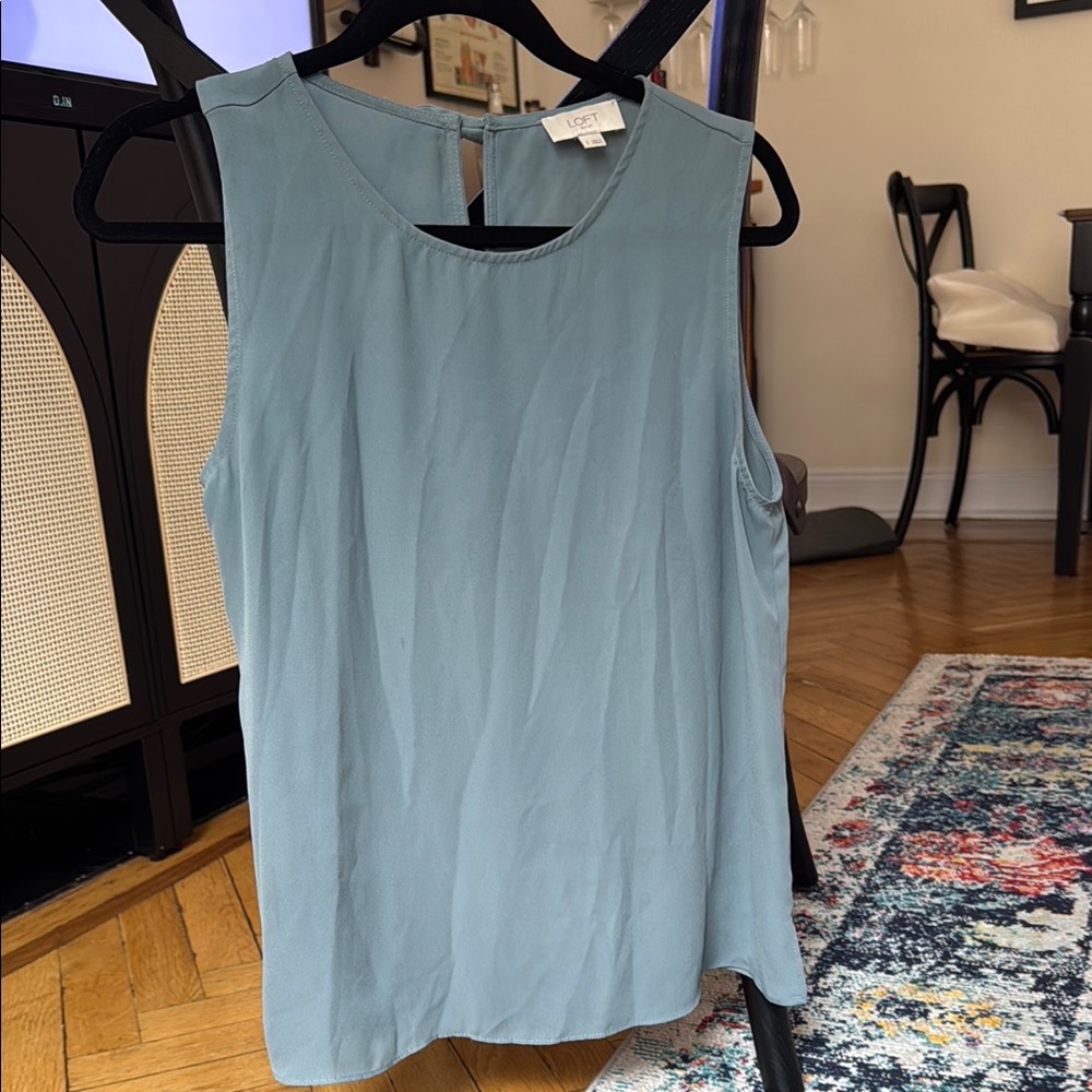 Loft Women's Blue Sleeveless Top